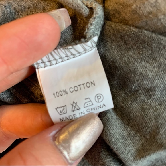 DONATING SOON!🖤S/M Blessed MOM Leopard Cheetah Sunflower Graphic Tee 100% Cotton - Picture 6 of 7